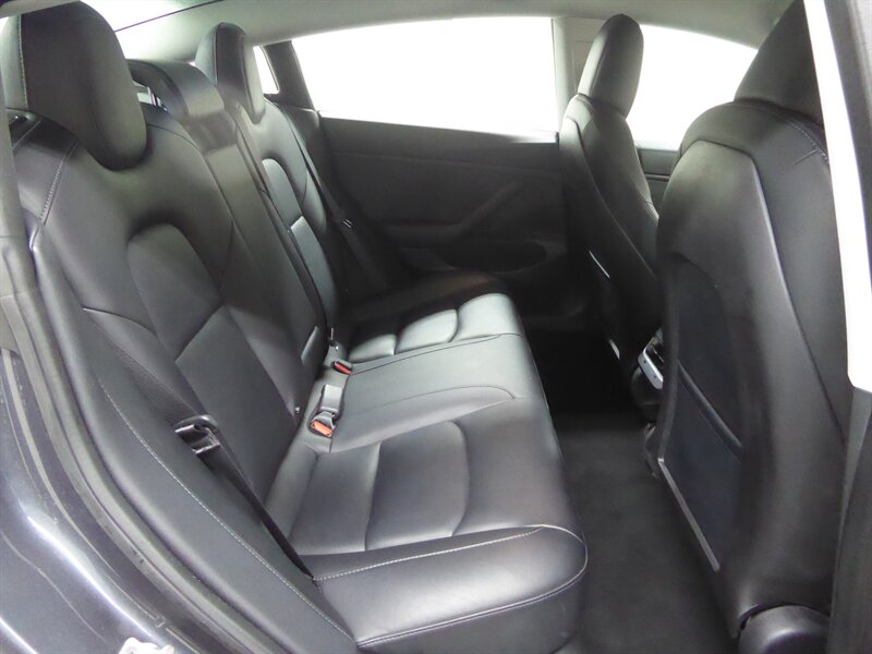 2018 TESLA MODEL 3 - Image 30