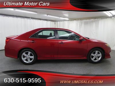 2013 Toyota Camry SE   - Photo 8 - Downers Grove, IL 60515