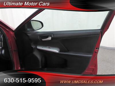 2013 Toyota Camry SE   - Photo 22 - Downers Grove, IL 60515
