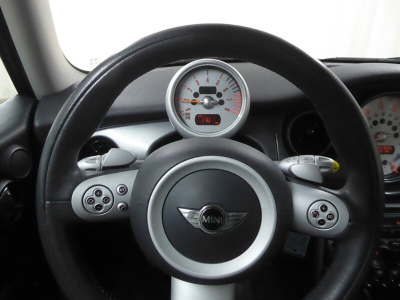 2006 MINI COOPER - Image 11