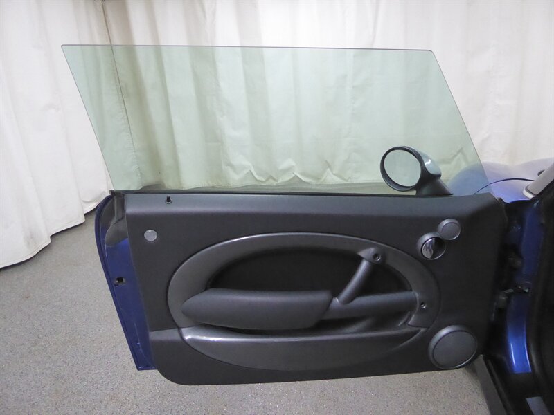 2006 MINI COOPER - Image 21