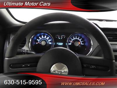 2010 Ford Mustang GT   - Photo 11 - Downers Grove, IL 60515