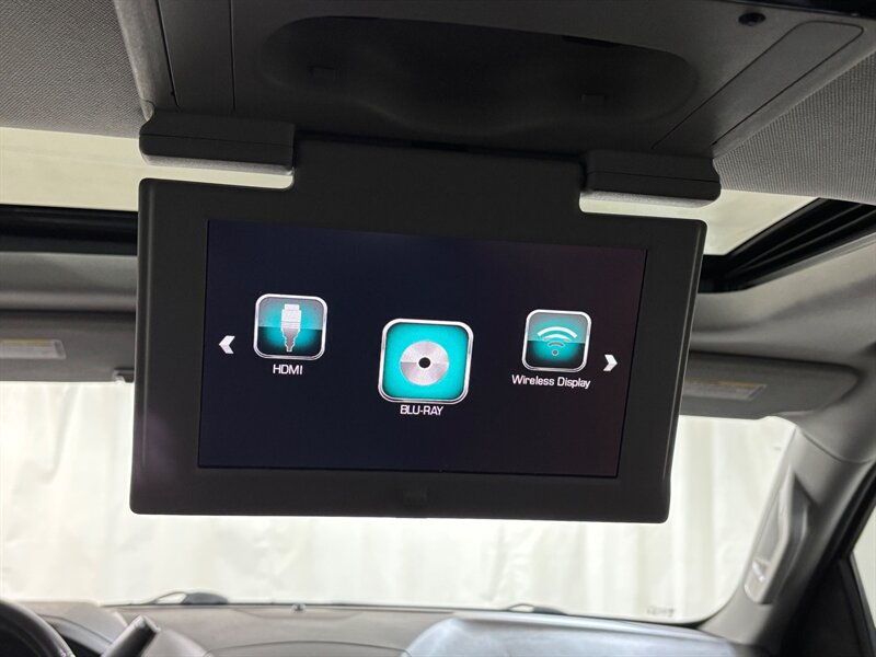 2020 CHEVROLET SUBURBAN - Image 30