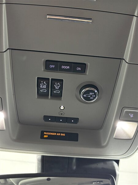 2020 CHEVROLET SUBURBAN - Image 25