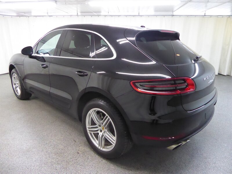 2016 PORSCHE MACAN - Image 5