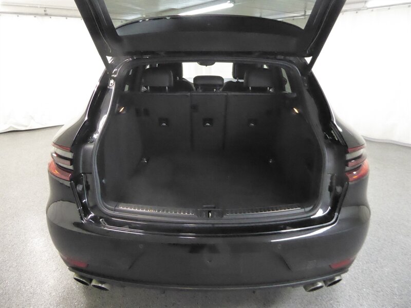 2016 PORSCHE MACAN - Image 33