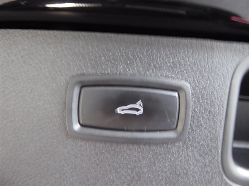 2016 PORSCHE MACAN - Image 35