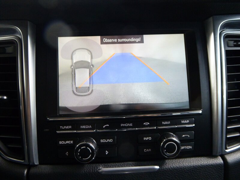 2016 PORSCHE MACAN - Image 15