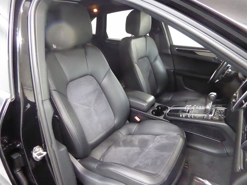 2016 PORSCHE MACAN - Image 24