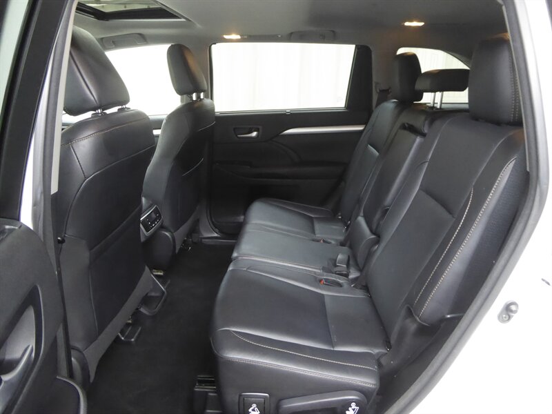 2018 TOYOTA HIGHLANDER - Image 29