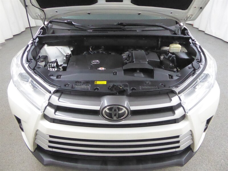 2018 TOYOTA HIGHLANDER - Image 40