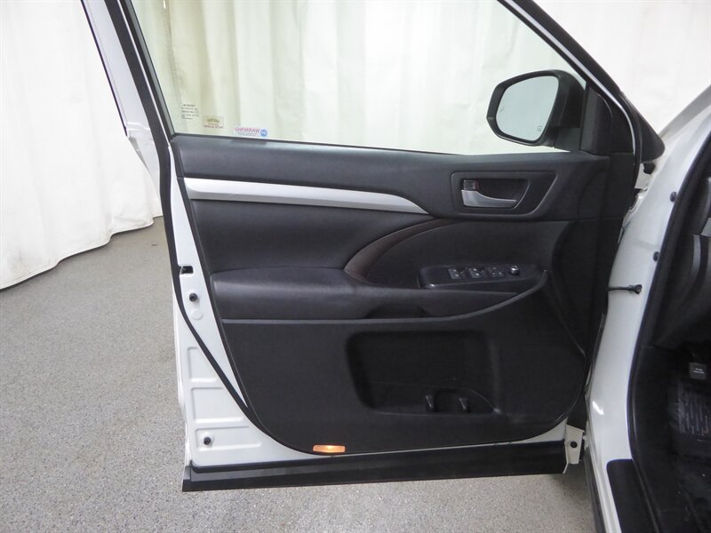 2018 TOYOTA HIGHLANDER - Image 23