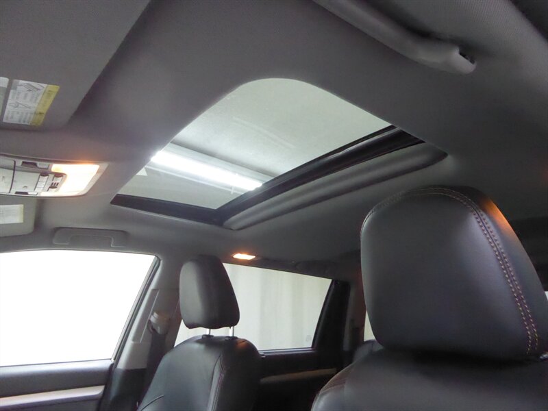 2018 TOYOTA HIGHLANDER - Image 19