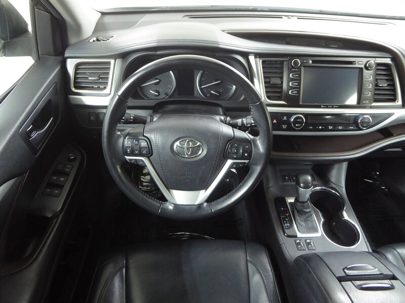 2018 TOYOTA HIGHLANDER - Image 10