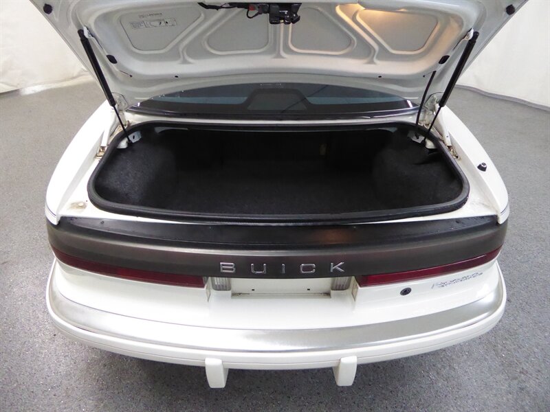 1991 BUICK REATTA - Image 24