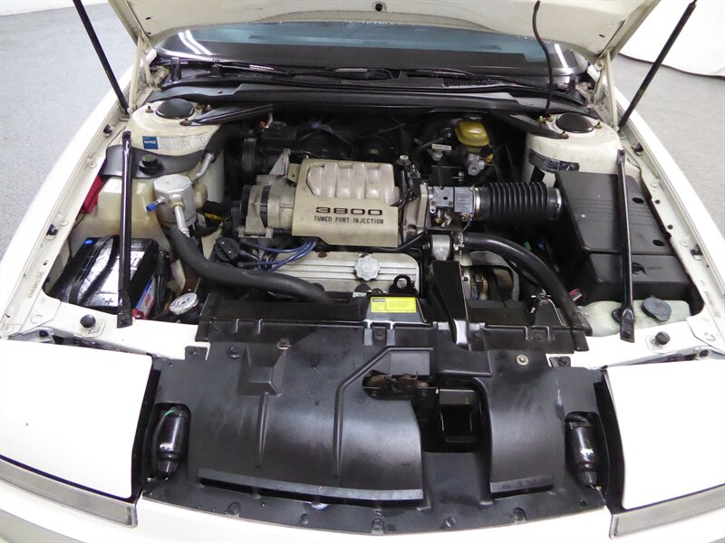 1991 BUICK REATTA - Image 25