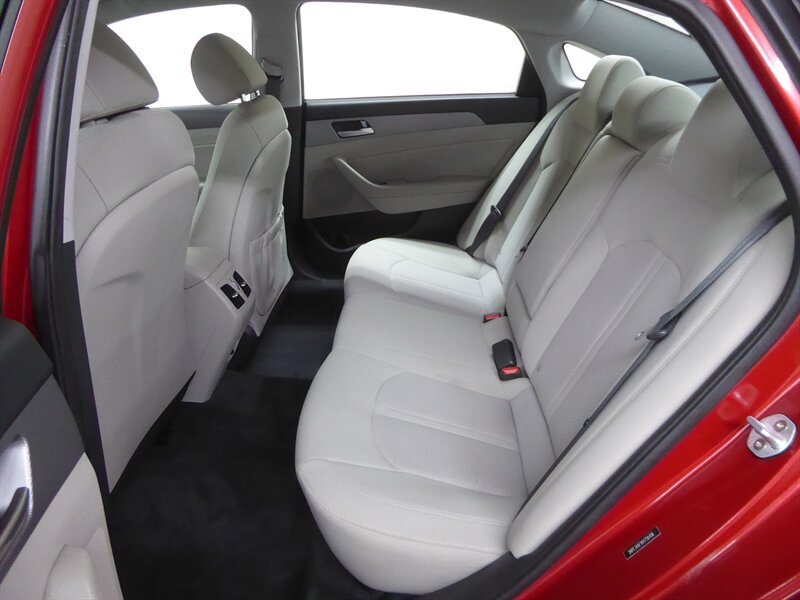 2019 HYUNDAI SONATA - Image 27