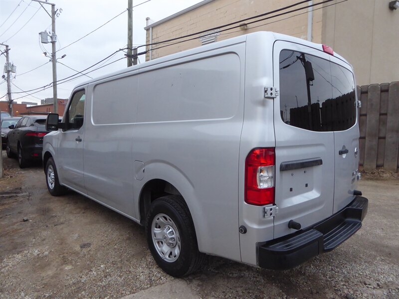 2012 NISSAN NV - Image 5