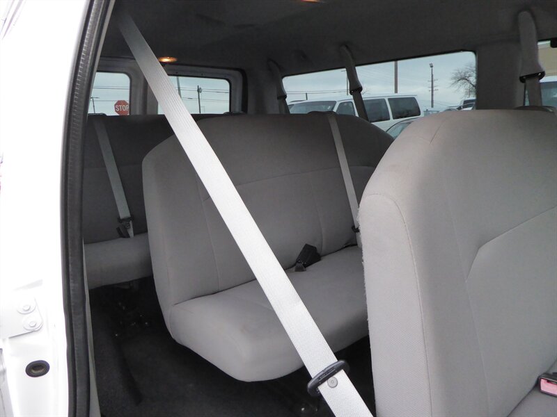 2013 FORD E-350 - Image 25