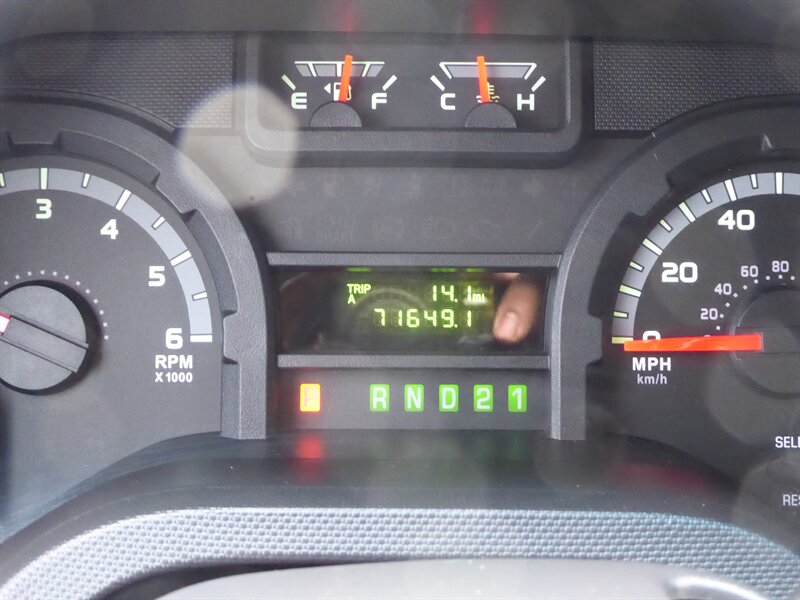 2013 FORD E-350 - Image 13