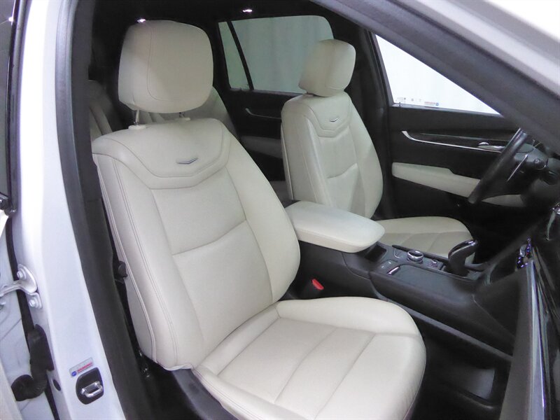 2021 CADILLAC XT6 - Image 24