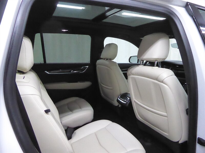 2021 CADILLAC XT6 - Image 31