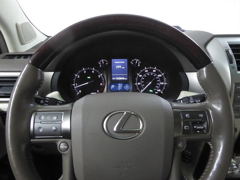 2017 LEXUS GX - Image 11