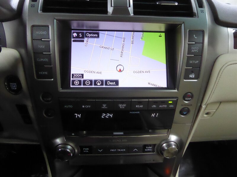 2017 LEXUS GX - Image 14