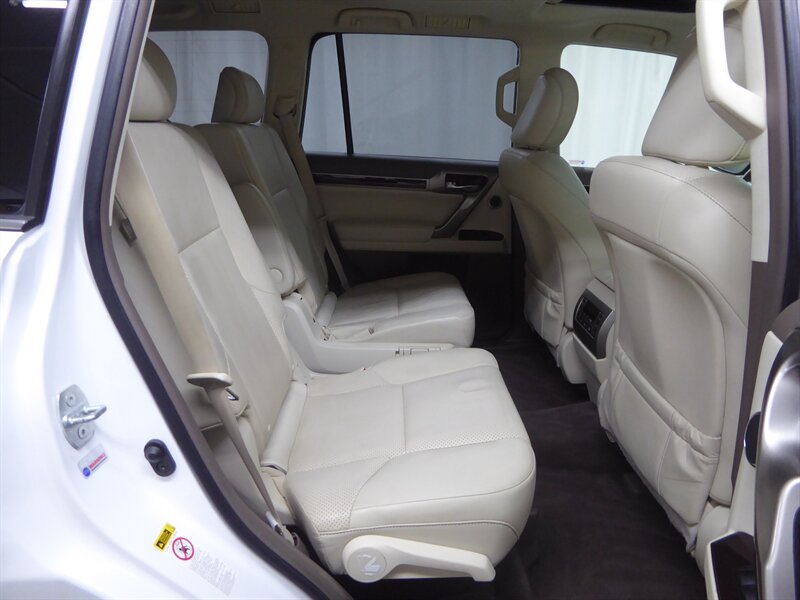 2017 LEXUS GX - Image 34