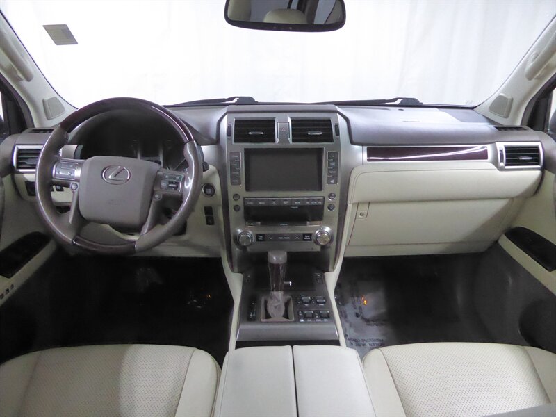 2017 LEXUS GX - Image 9