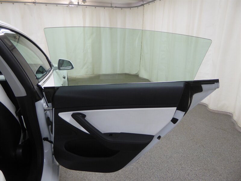 2020 TESLA MODEL 3 - Image 30