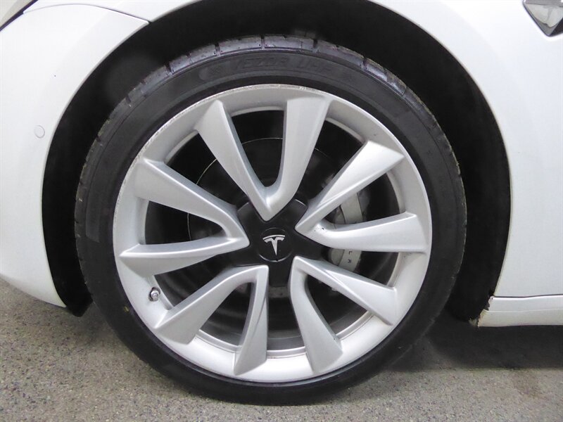 2020 TESLA MODEL 3 - Image 32