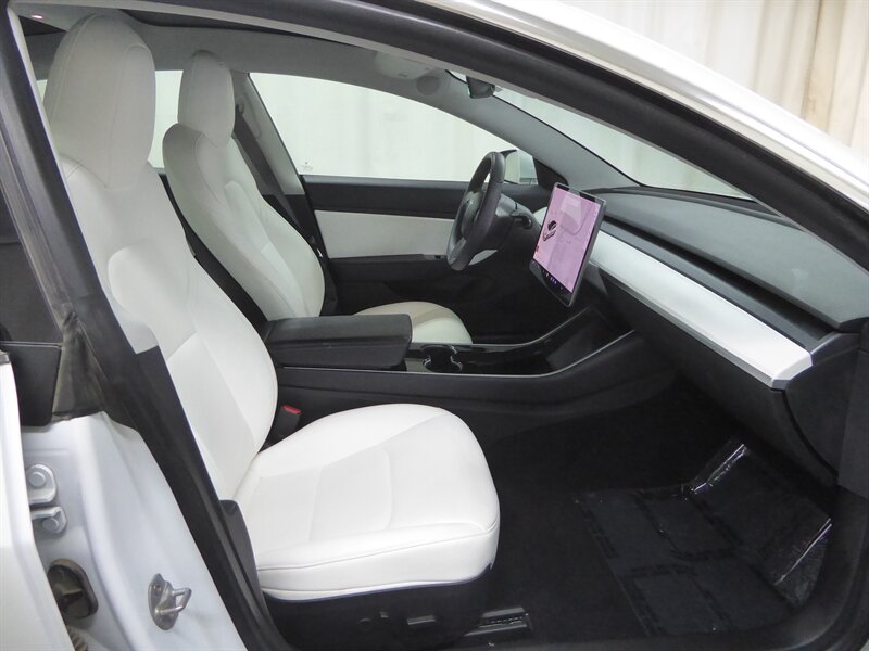 2020 TESLA MODEL 3 - Image 23