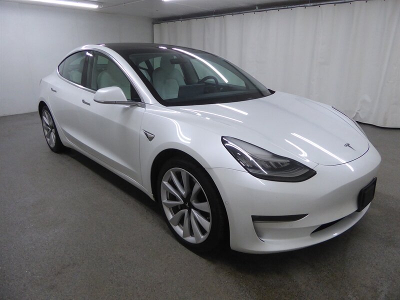 2020 TESLA MODEL 3 - Image 1