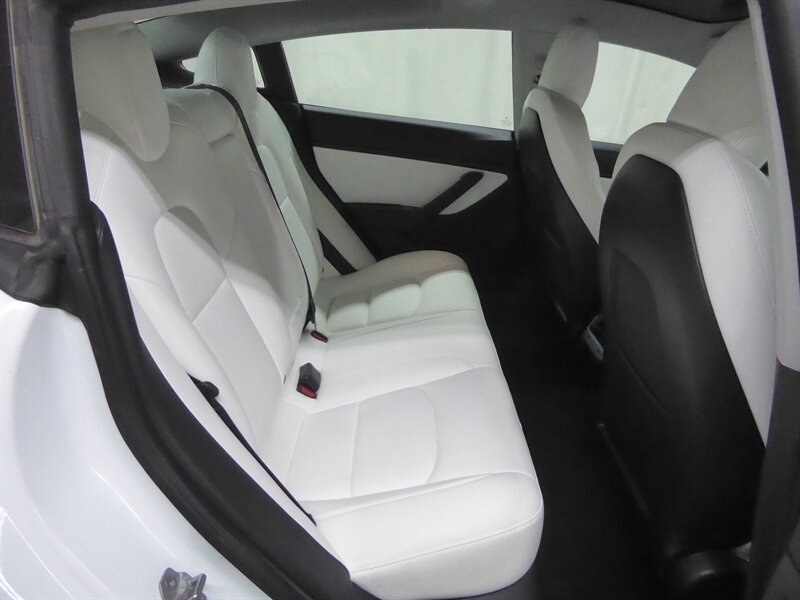 2020 TESLA MODEL 3 - Image 29