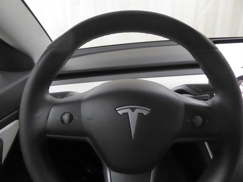 2020 TESLA MODEL 3 - Image 11