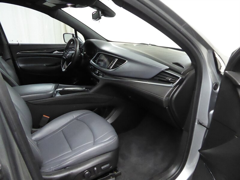 2023 BUICK ENCLAVE - Image 24