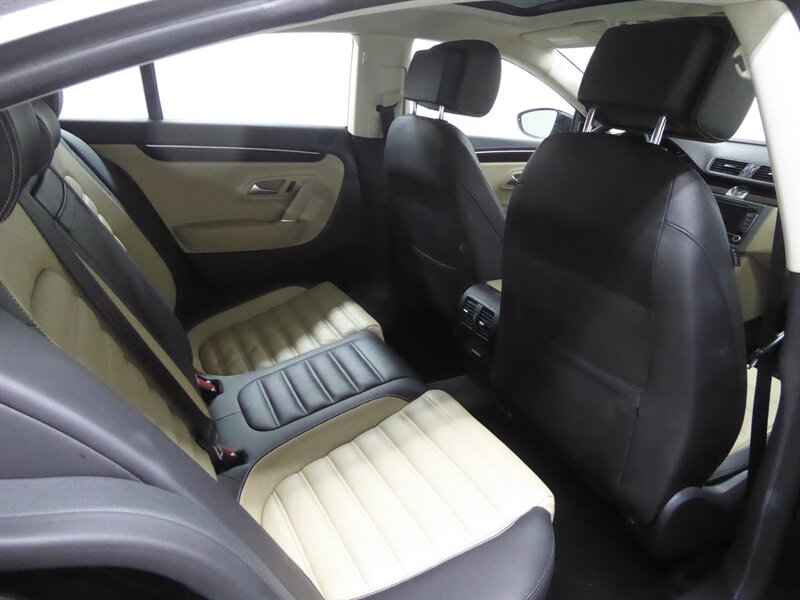 2014 VOLKSWAGEN CC - Image 32