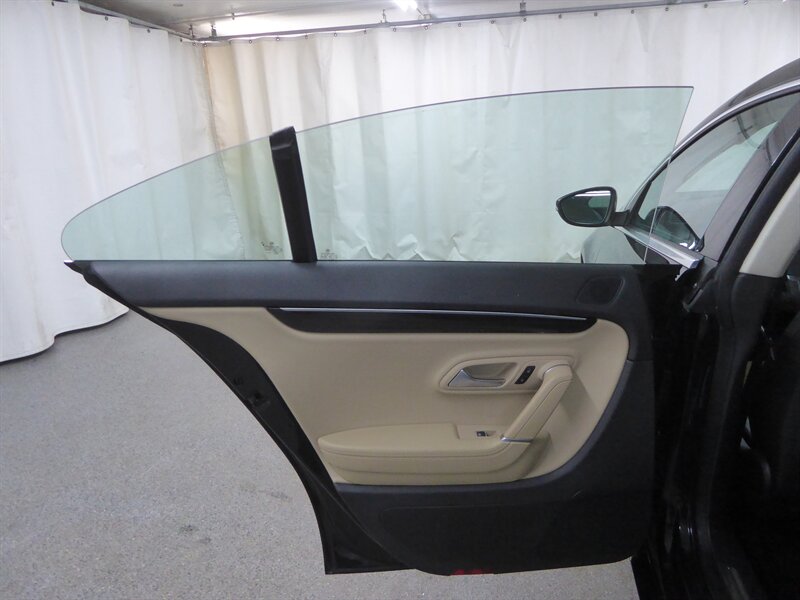 2014 VOLKSWAGEN CC - Image 31