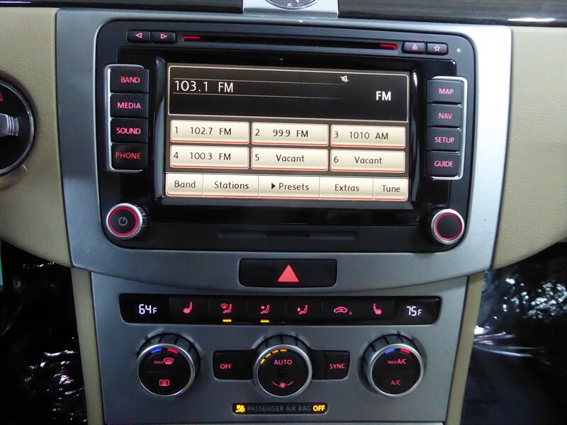 2014 VOLKSWAGEN CC - Image 14