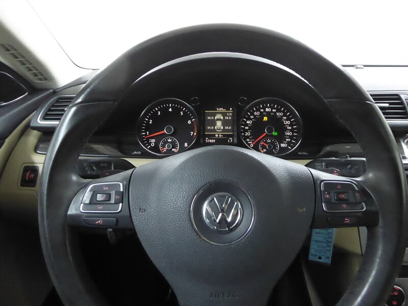 2014 VOLKSWAGEN CC - Image 11