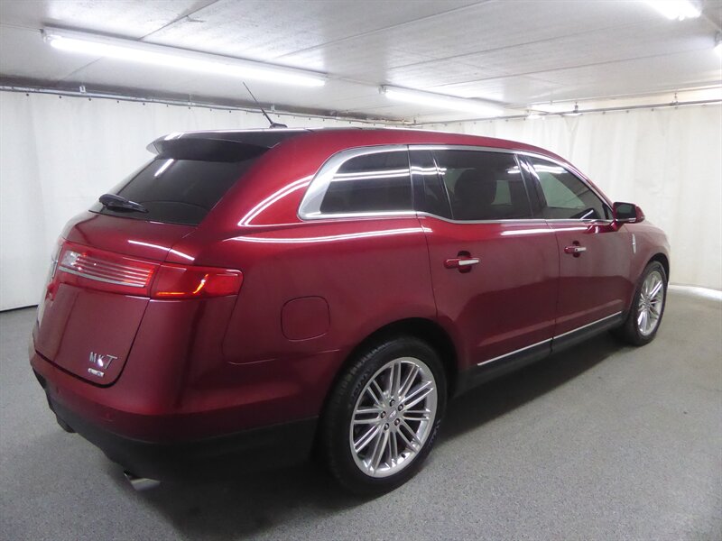2014 LINCOLN MKT - Image 7