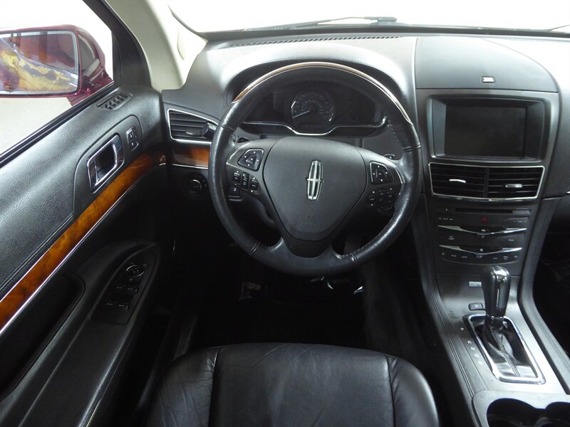 2014 LINCOLN MKT - Image 9