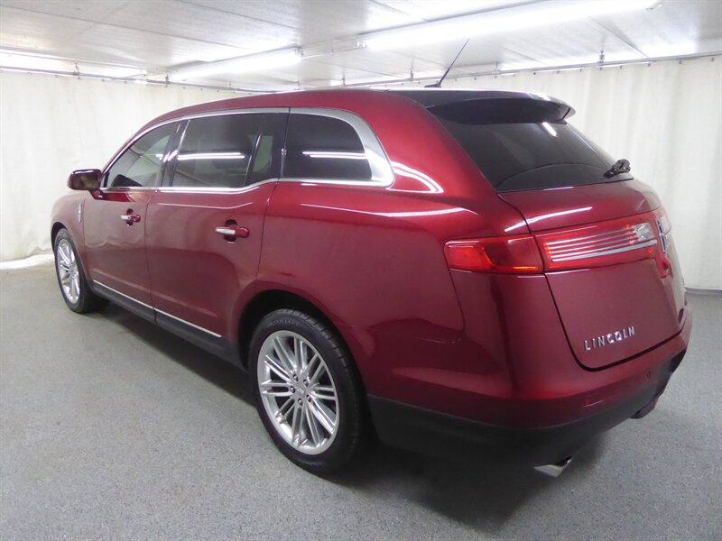 2014 LINCOLN MKT - Image 6