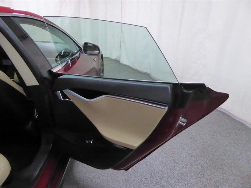 2013 TESLA MODEL S - Image 29