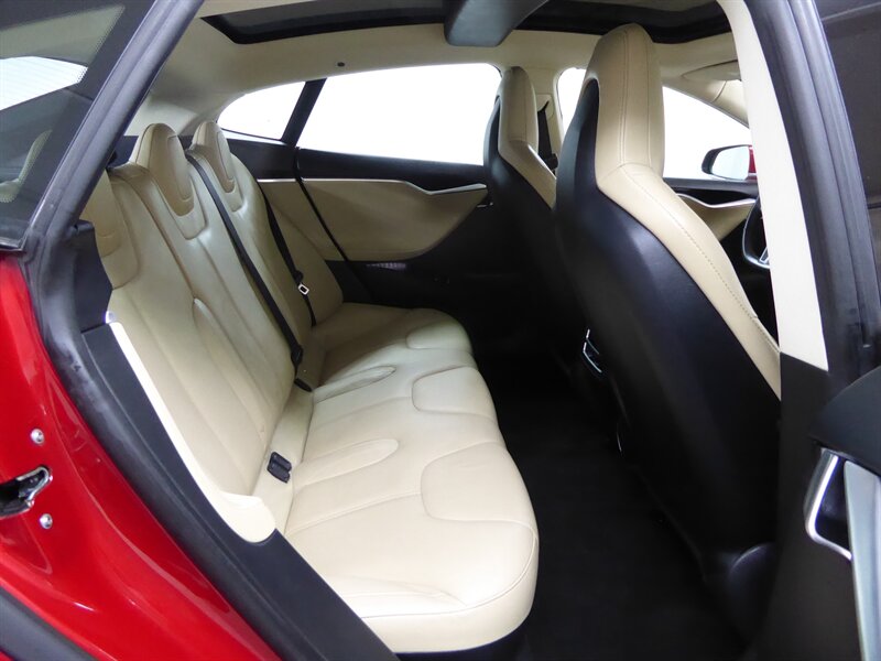 2013 TESLA MODEL S - Image 28