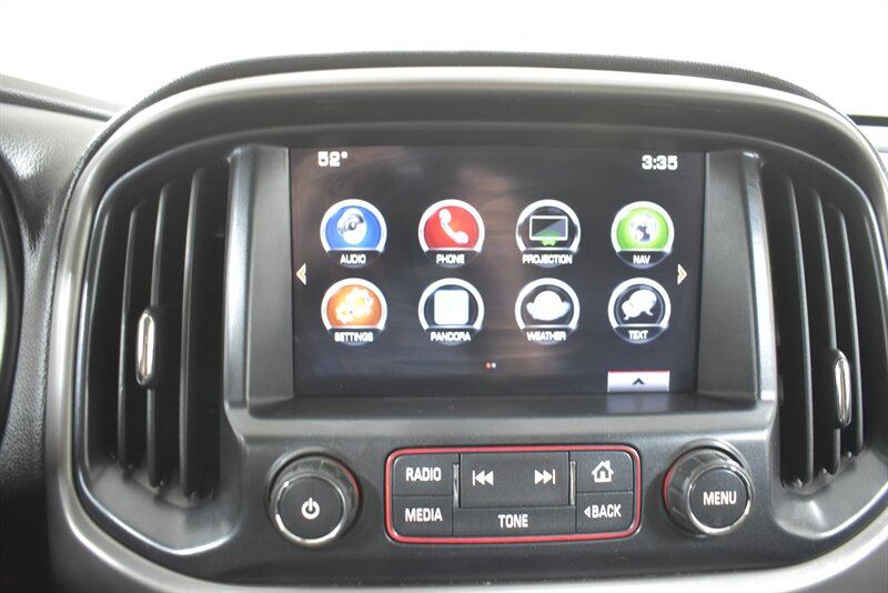 2016 GMC CANYON - Image 14