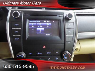 2016 Toyota Camry LE   - Photo 11 - Downers Grove, IL 60515