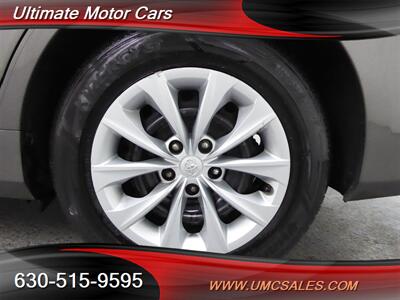 2016 Toyota Camry LE   - Photo 28 - Downers Grove, IL 60515