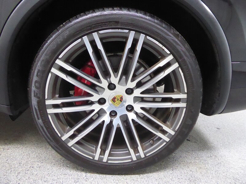 2015 PORSCHE CAYENNE - Image 37